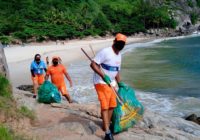 Comlurb limpa Trilha do Perigoso em Barra de Guaratiba